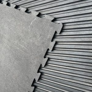 18mm rubber mat interlocking on 4 sides